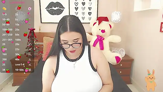 Snapshot of miss_linda_ chatting on 12-24-24, 04:51 miss linda  online show from 12-24-24, 04:51