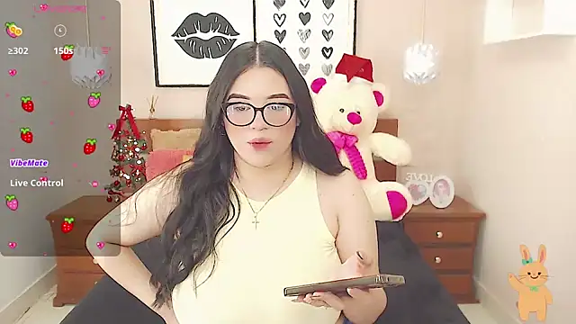 Snapshot of miss_linda_ chatting on 12-27-24, 01:50 miss linda  online show from 12-27-24, 01:50