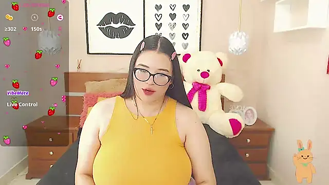 Snapshot of miss_linda_ chatting on 01-21-25, 07:50 miss linda  online show from 01-21-25, 07:50