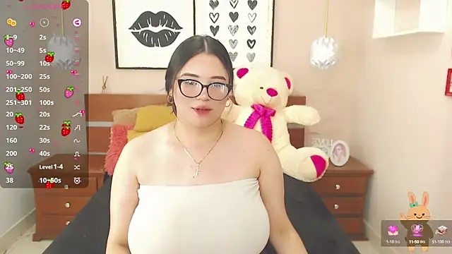 Snapshot of miss_linda_ chatting on 01-22-25, 07:34 miss linda  online show from 01-22-25, 07:34