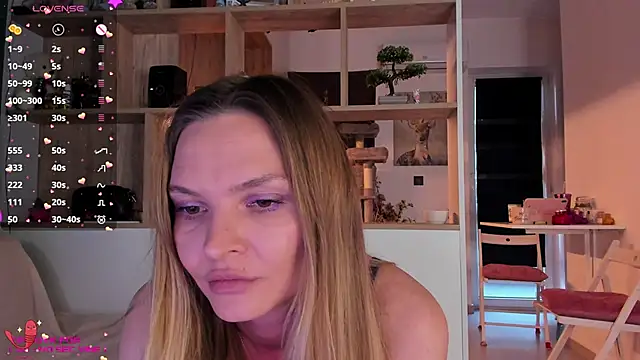 Snapshot of _alleyesonme_ chatting on 03-21-25, 04:18 alleyesonme online show from 03-21-25, 04:18