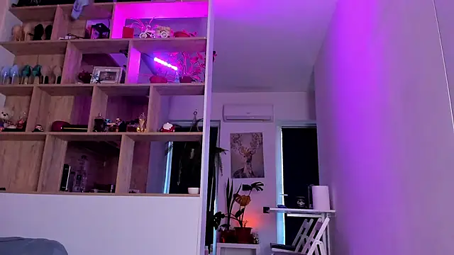 Snapshot of _alleyesonme_ chatting on 09-23-25, 02:53 alleyesonme online show from 09-23-25, 02:53