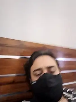 Snapshot of sunnyrockindia chatting on 11-16-25, 04:18 sunnyrockindia online show from 11-16-25, 04:18