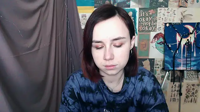 VeryVeryVeryShy  online show from 02-12-25, 06:51