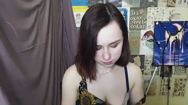 VeryVeryVeryShy  online show from 03-01-25, 09:51