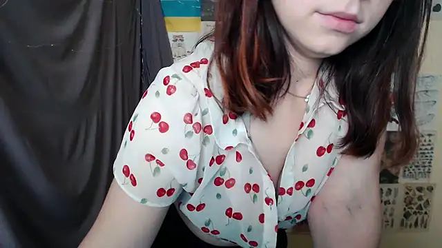 VeryVeryVeryShy  online show from 09-17-25, 04:25