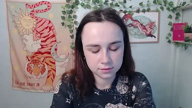 VeryVeryVeryShy  online show from 05-28-26, 05:49