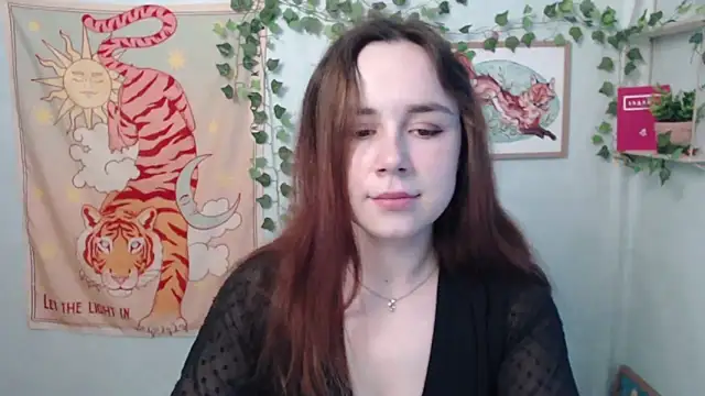 VeryVeryVeryShy  online show from 06-09-26, 05:41