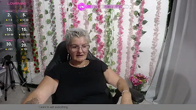 Snapshot of bety-cum2 chatting on 01-14-25, 10:23 bety-cum2 online show from 01-14-25, 10:23