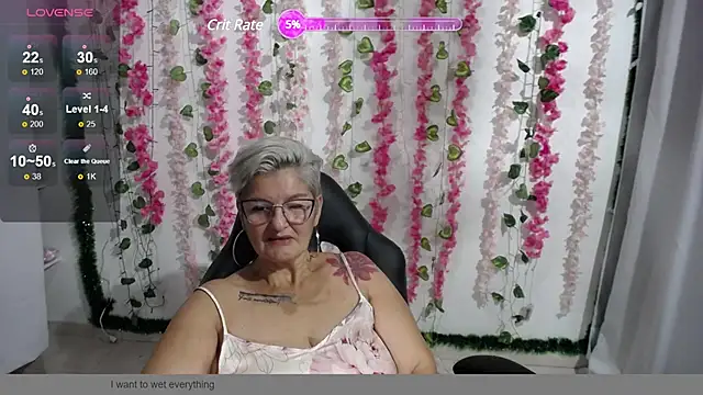 Snapshot of bety-cum2 chatting on 01-31-25, 10:10 bety-cum2 online show from 01-31-25, 10:10