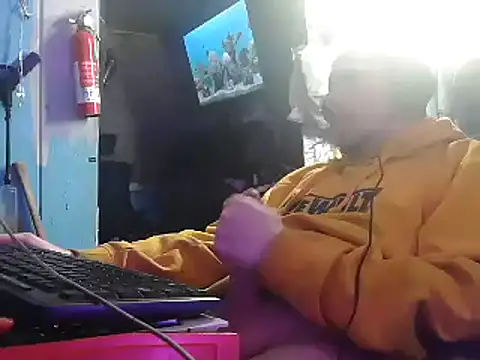 Snapshot of faded206 chatting on 03-19-25, 07:06 faded206 online show from 03-19-25, 07:06