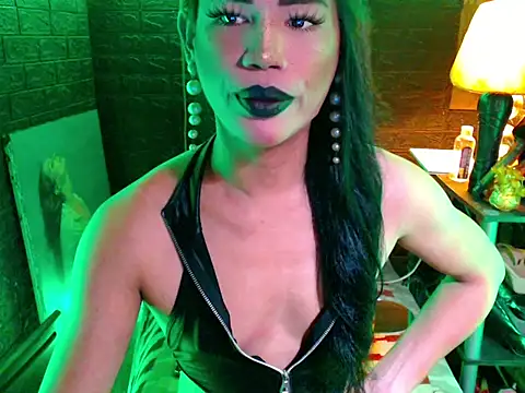 Snapshot of sweetsinner_xx chatting on 06-04-26, 06:47 sweetsinner xx online show from 06-04-26, 06:47