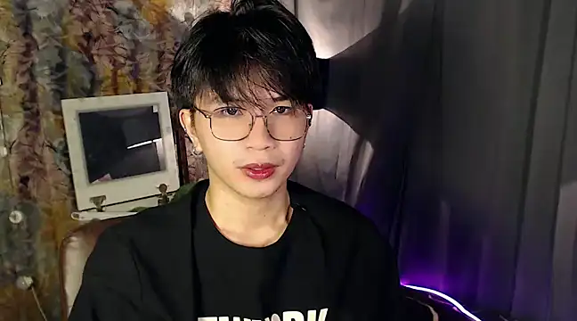 Sexy Handsome Drex online show from 12-18-24, 10:19