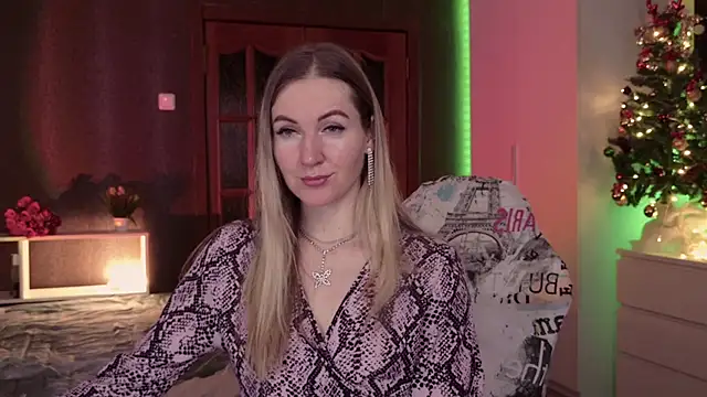 Hello Lisha online show from 12-18-25, 08:20