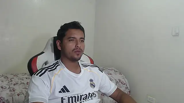 kylian 07 online show from 03-07-26, 02:19