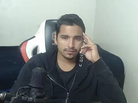 Snapshot of kylian_07 chatting on 06-17-26, 02:25 kylian 07 online show from 06-17-26, 02:25