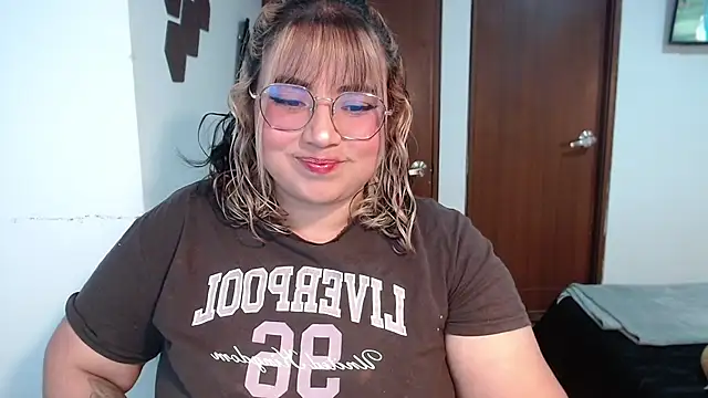 yini angel online show from 05-25-26, 11:11
