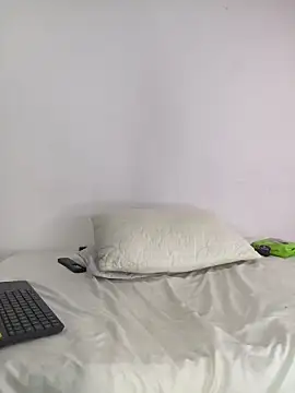 AgathaPember online show from 03-28-26, 09:25