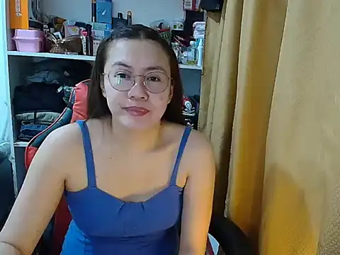 crizzybel online show from 12-17-25, 06:19