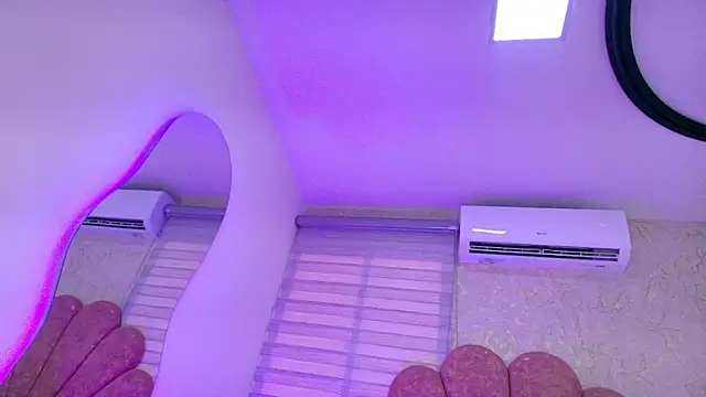 leon gaby online show from 11-22-25, 07:24