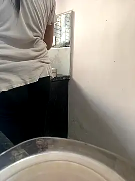 Zoya Varma004 online show from 09-16-25, 02:23