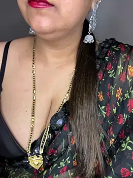 Snapshot of Zoya_Varma004 chatting on 05-14-26, 10:33 Zoya Varma004 online show from 05-14-26, 10:33