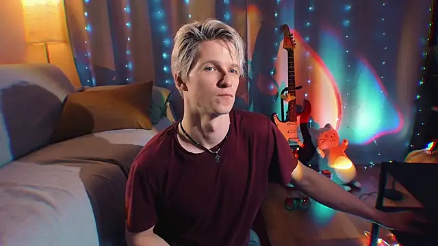 Breston Sweet online show from 12-21-25, 05:03