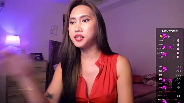 Snapshot of BombshellPH chatting on 01-19-25, 08:51 BombshellPH online show from 01-19-25, 08:51