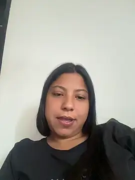 Leylafourniert online show from 05-16-26, 07:23