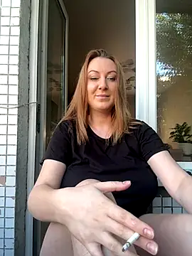 Mira Xo  online show from 09-25-25, 07:01