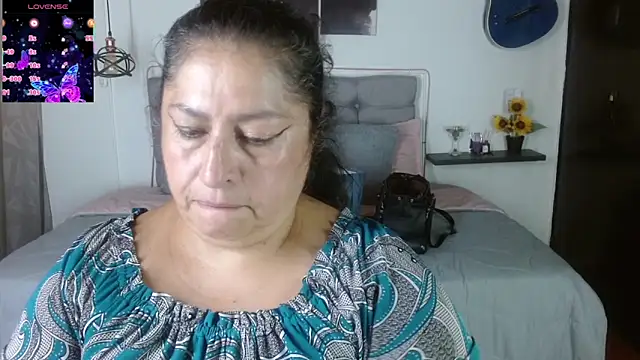 Snapshot of Keyla01_ chatting on 04-24-26, 06:32 Keyla01 online show from 04-24-26, 06:32