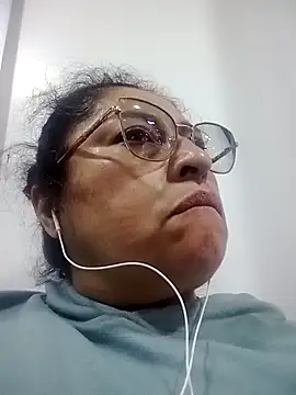 Snapshot of Keyla01_ chatting on 04-27-26, 11:41 Keyla01 online show from 04-27-26, 11:41