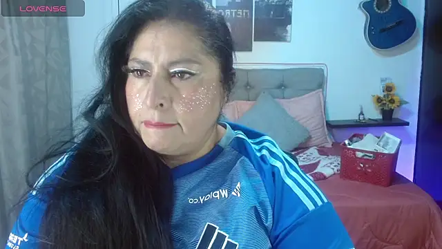 Keyla01  online show from 06-18-26, 06:45