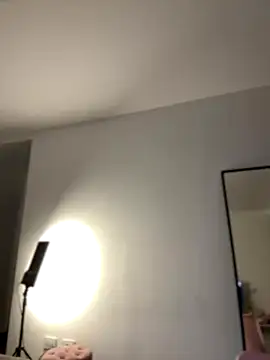 martiiaciar online show from 12-02-25, 01:44