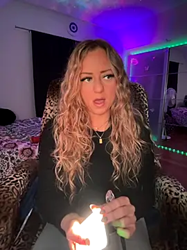 sage love online show from 10-18-25, 02:14