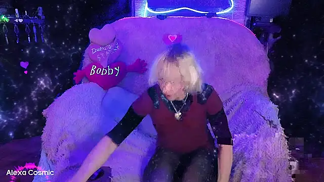 Alexa Cosmic online show from 04-19-26, 01:05