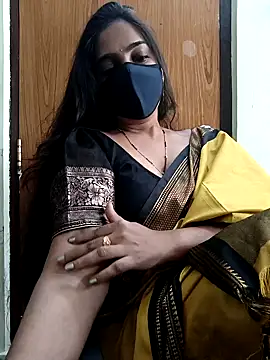 Snapshot of yoursana- chatting on 01-31-25, 05:09 yoursana- online show from 01-31-25, 05:09
