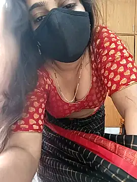 Snapshot of yoursana- chatting on 02-21-25, 04:29 yoursana- online show from 02-21-25, 04:29