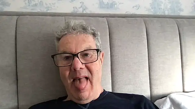 Oldpistolpete online show from 11-18-25, 09:58