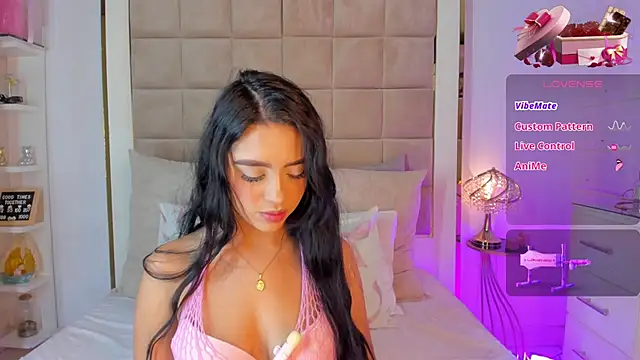 Snapshot of Victoria_adaams chatting on 02-17-25, 06:15 Victoria adaams online show from 02-17-25, 06:15