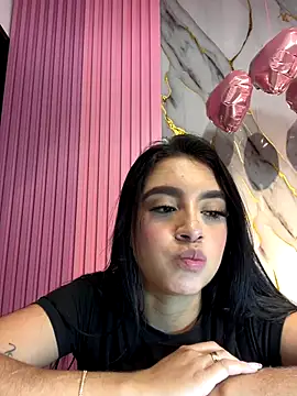 Snapshot of Victoria_adaams chatting on 10-08-25, 11:13 Victoria adaams online show from 10-08-25, 11:13