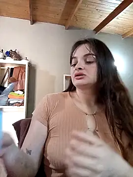 Emmacut online show from 11-19-25, 01:22