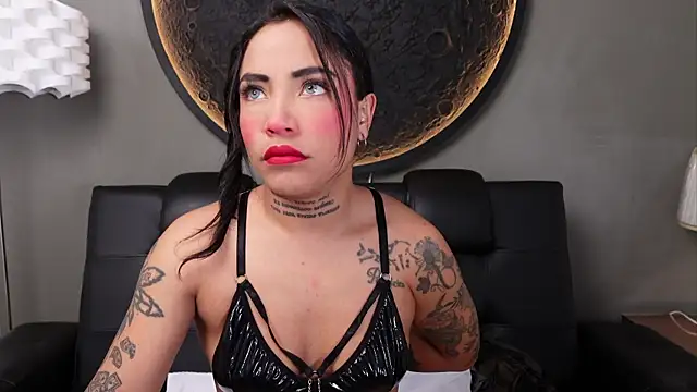 miss vaiolette online show from 06-27-26, 11:04