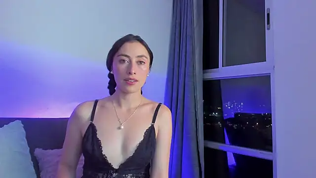 Snapshot of Amatiista chatting on 10-05-25, 01:37 Amatiista online show from 10-05-25, 01:37