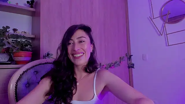 Amatiista online show from 03-20-26, 02:49