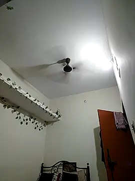 Swift2006 online show from 03-26-26, 04:34