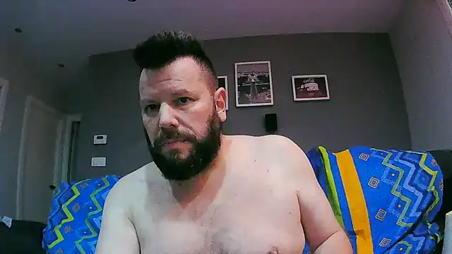 Snapshot of txan9876 chatting on 12-26-24, 03:31 txan9876 online show from 12-26-24, 03:31