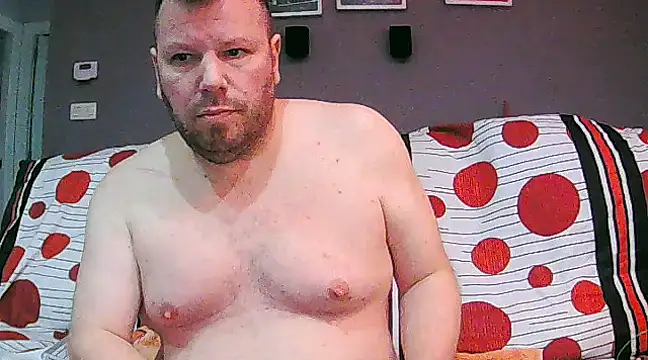 Snapshot of txan9876 chatting on 02-12-25, 04:33 txan9876 online show from 02-12-25, 04:33