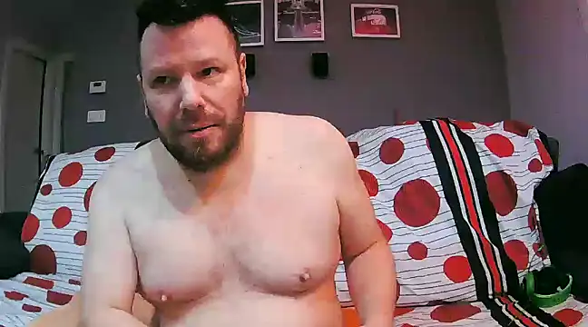 Snapshot of txan9876 chatting on 02-19-25, 06:00 txan9876 online show from 02-19-25, 06:00