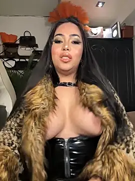 BigDominaMia online show from 11-16-25, 06:13